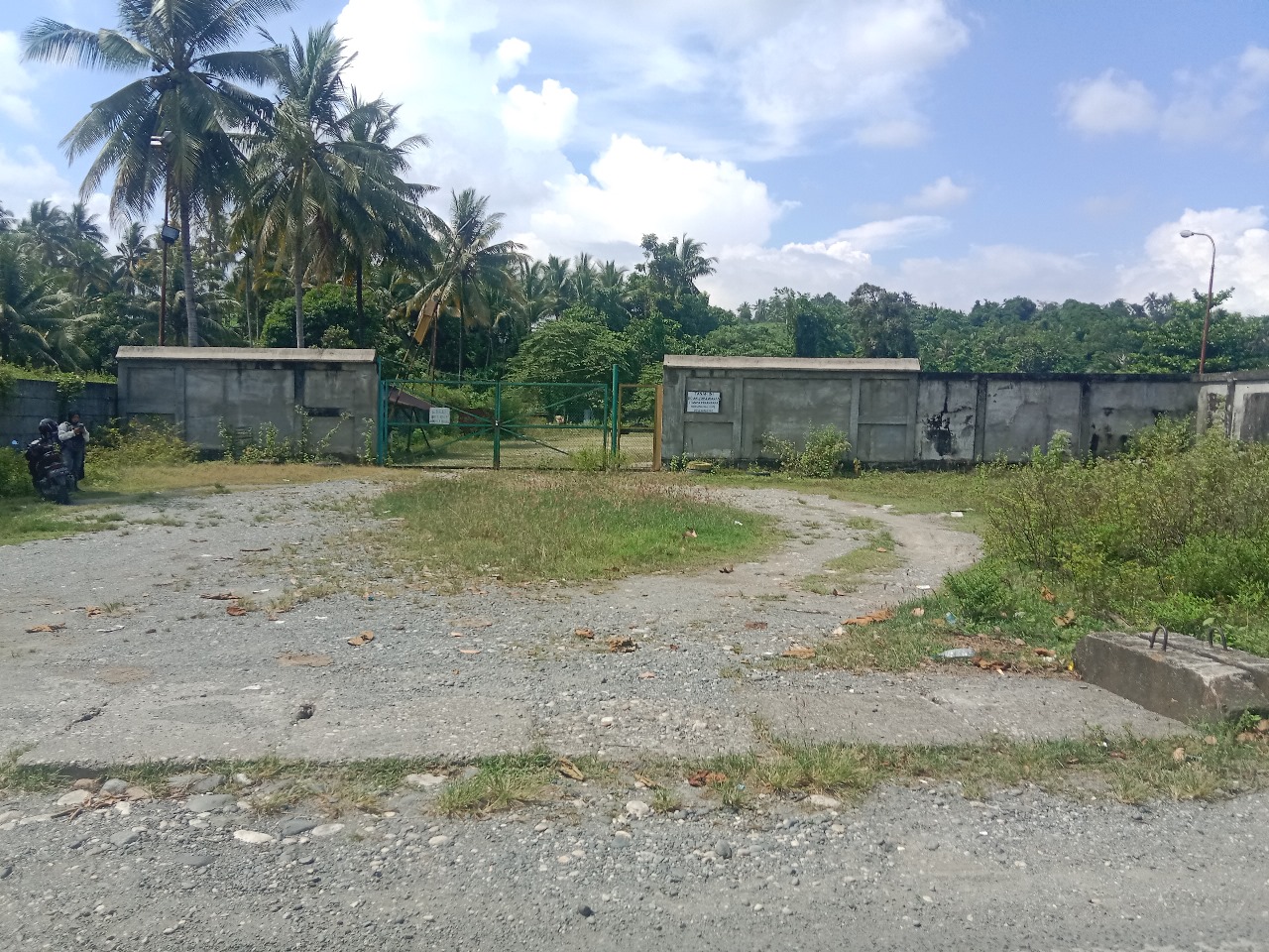 AGUNAN LELANG TANAH