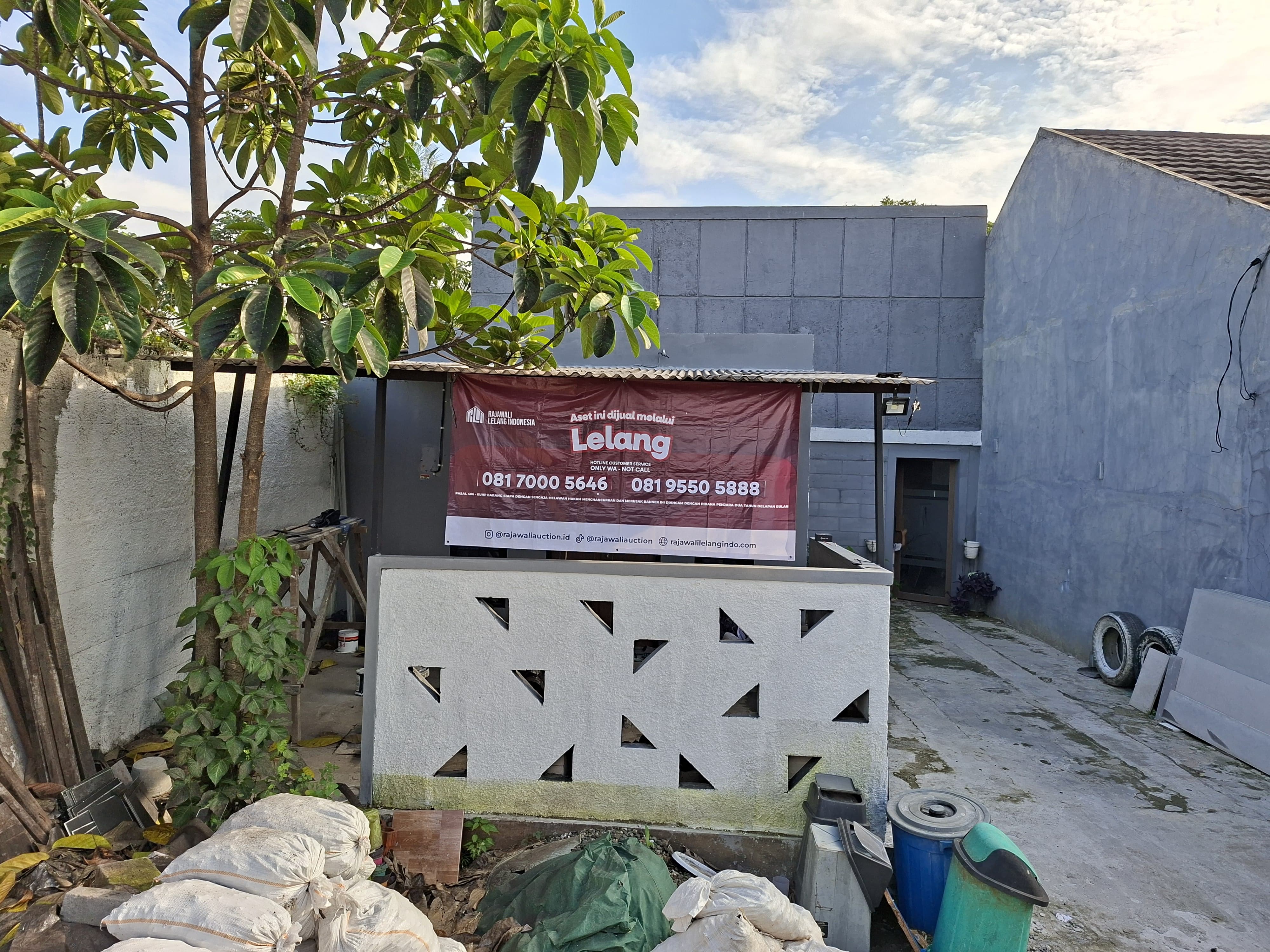 AGUNAN LELANG RUMAH TINGGAL