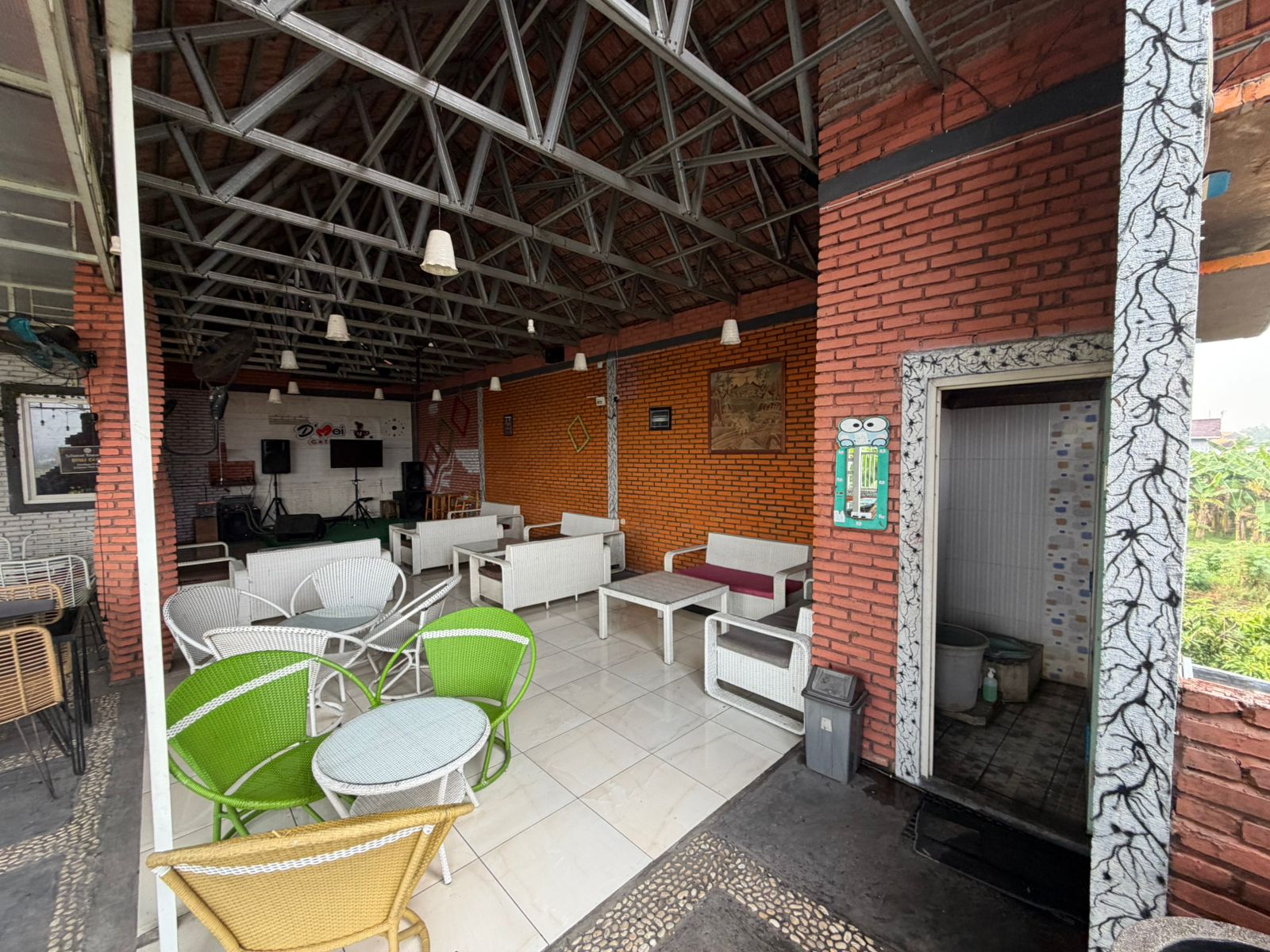 AGUNAN LELANG RUMAH TINGGAL