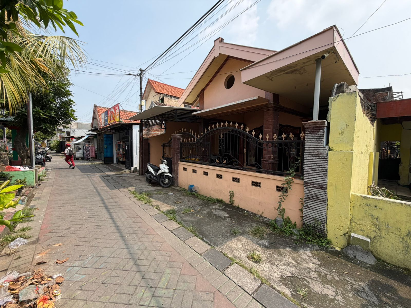 AGUNAN LELANG RUMAH TINGGAL
