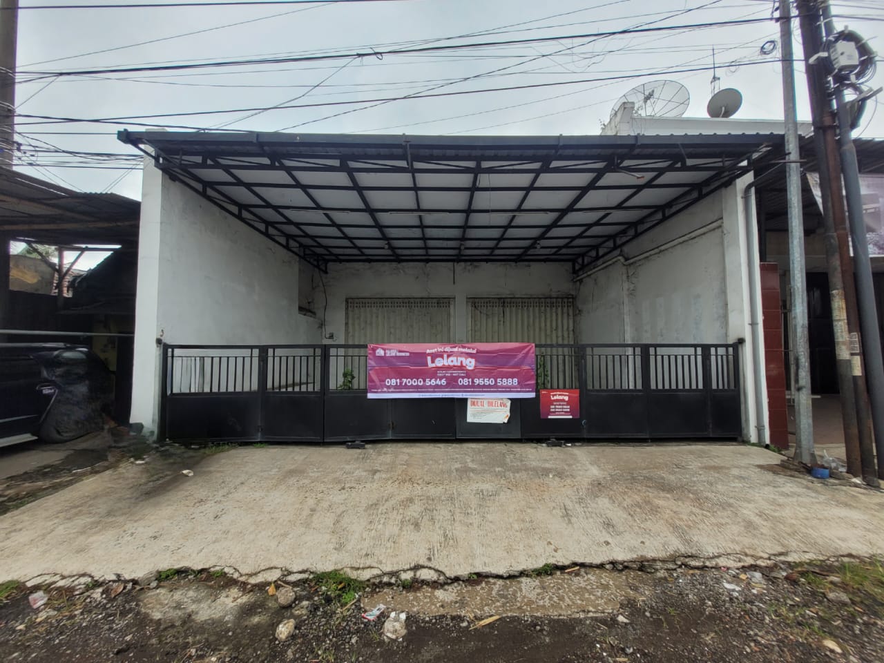 AGUNAN LELANG TOKO