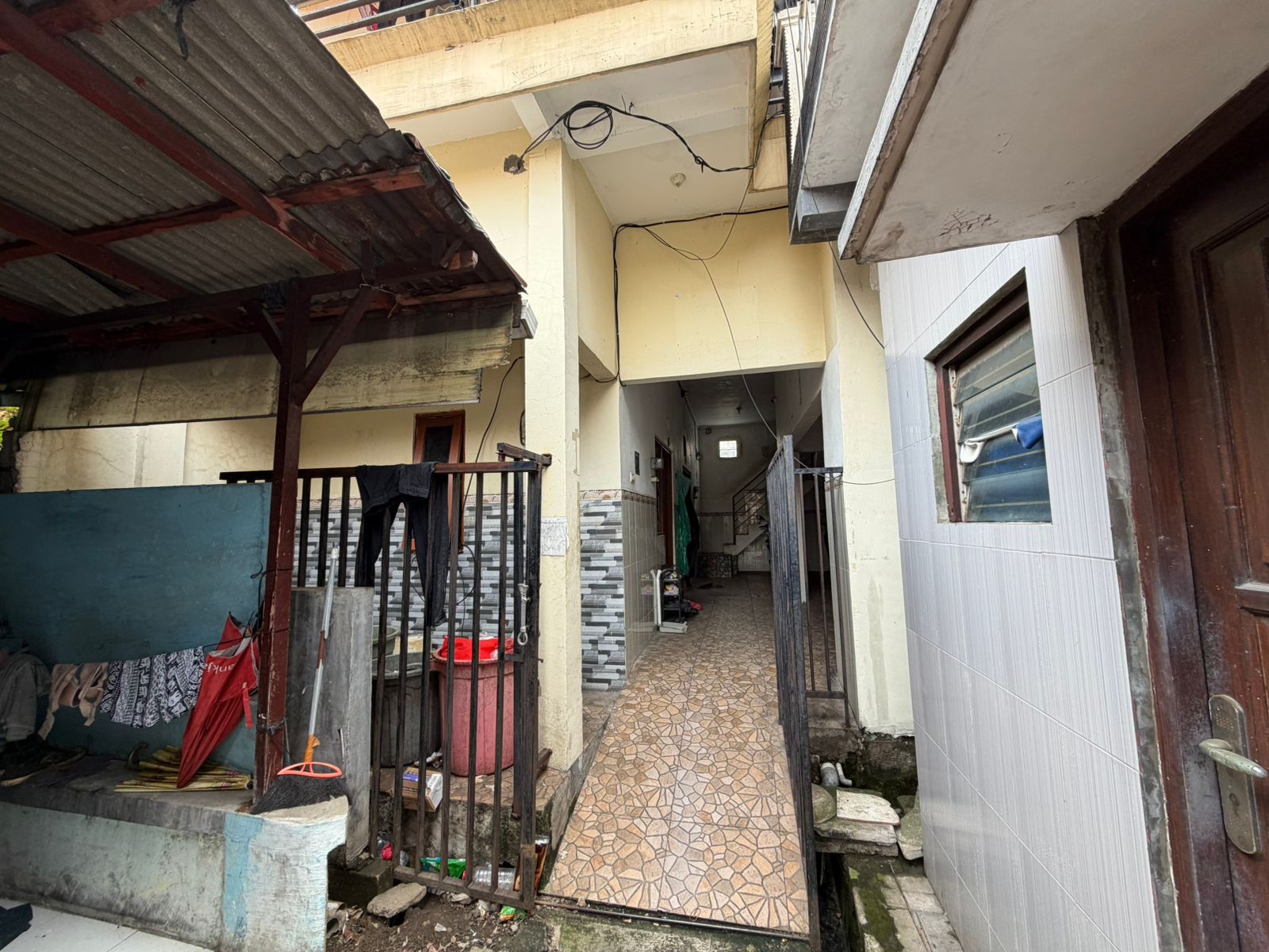 AGUNAN LELANG RUMAH TINGGAL